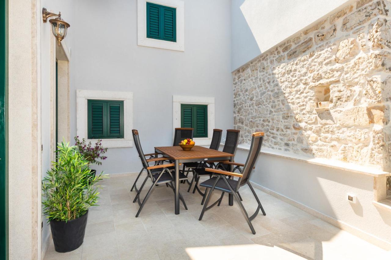 Luxury Apartments Azalea Primošten Kültér fotó